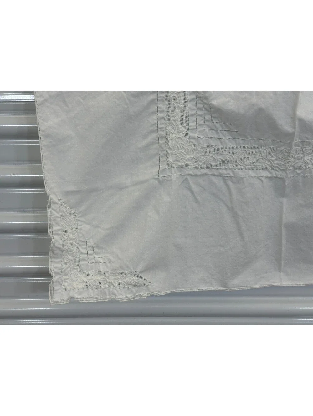 Vintage Card Table Tablecloth Topper Decorative Floral Embroidery Cutwork